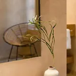 J&G Suites
