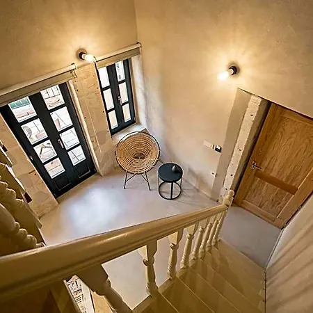 J&G Suites 3*