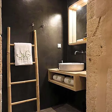 Hotel J&g 3*