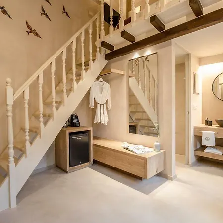 J&G Suites Hotel 3*