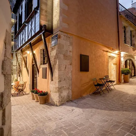 J&G Suites Hotel 3*